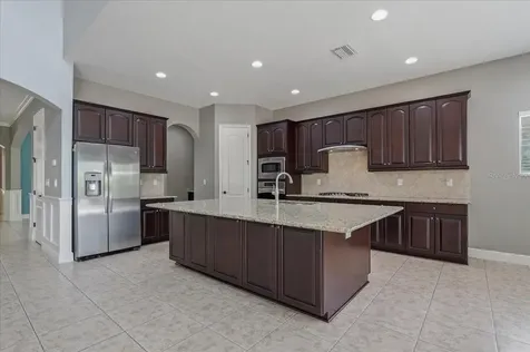 5333 Sagecrest Drive Lithia FL 33547