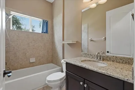 5333 Sagecrest Drive Lithia FL 33547