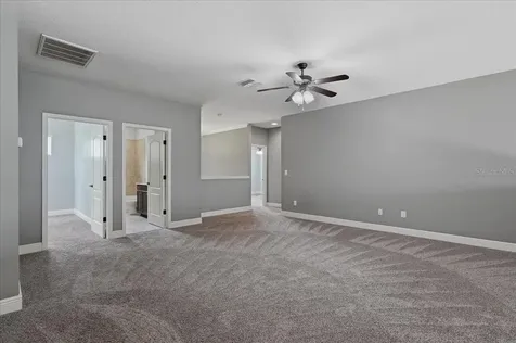 5333 Sagecrest Drive Lithia FL 33547
