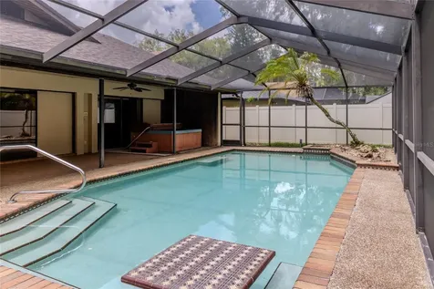 1028 Sylvia Lane Tampa FL 33613