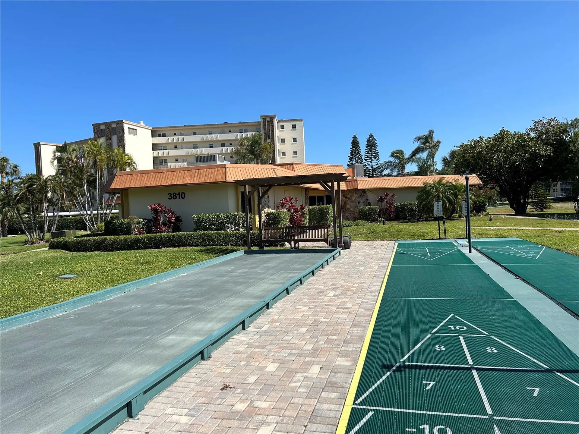 4040 Ironwood Circle Bradenton FL 34209
