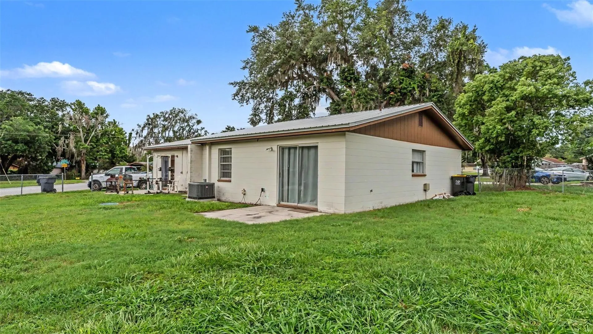 710 & 712 W Alamo Drive Lakeland FL 33813