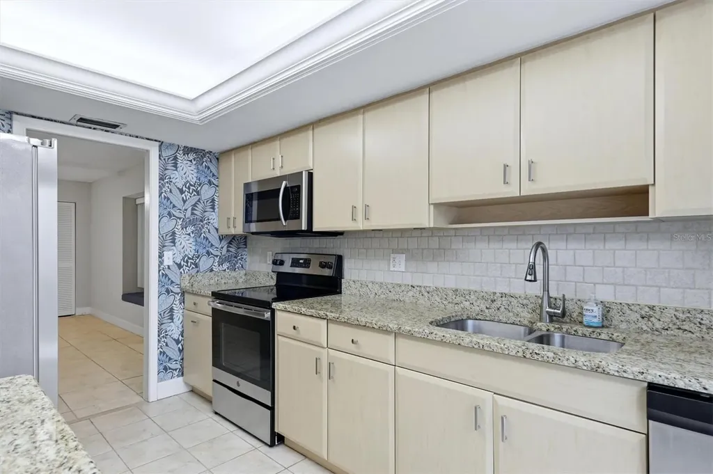 6283 Green View Circle S Sarasota FL 34231
