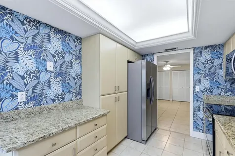 6283 Green View Circle S Sarasota FL 34231