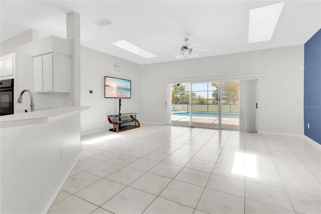 2675 Hilliard Court Kissimmee FL 34744