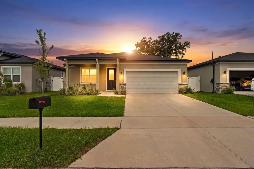 2902 Lingo Lane Orlando FL 32822