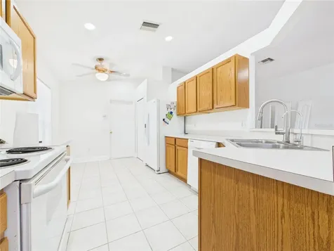 10553 Egret Haven Lane Riverview FL 33578
