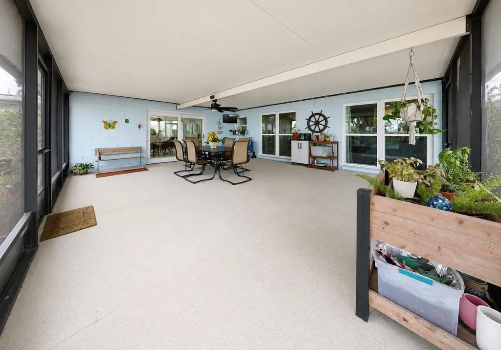 803 Leisey Circle Ruskin FL 33570