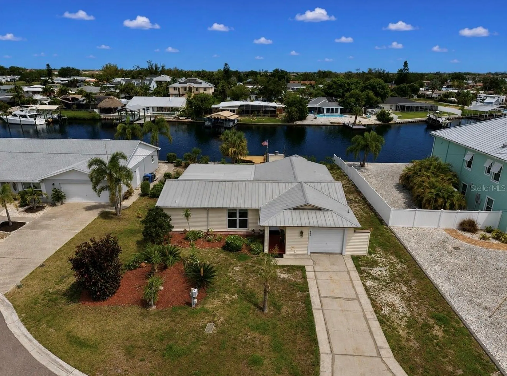 803 Leisey Circle Ruskin FL 33570