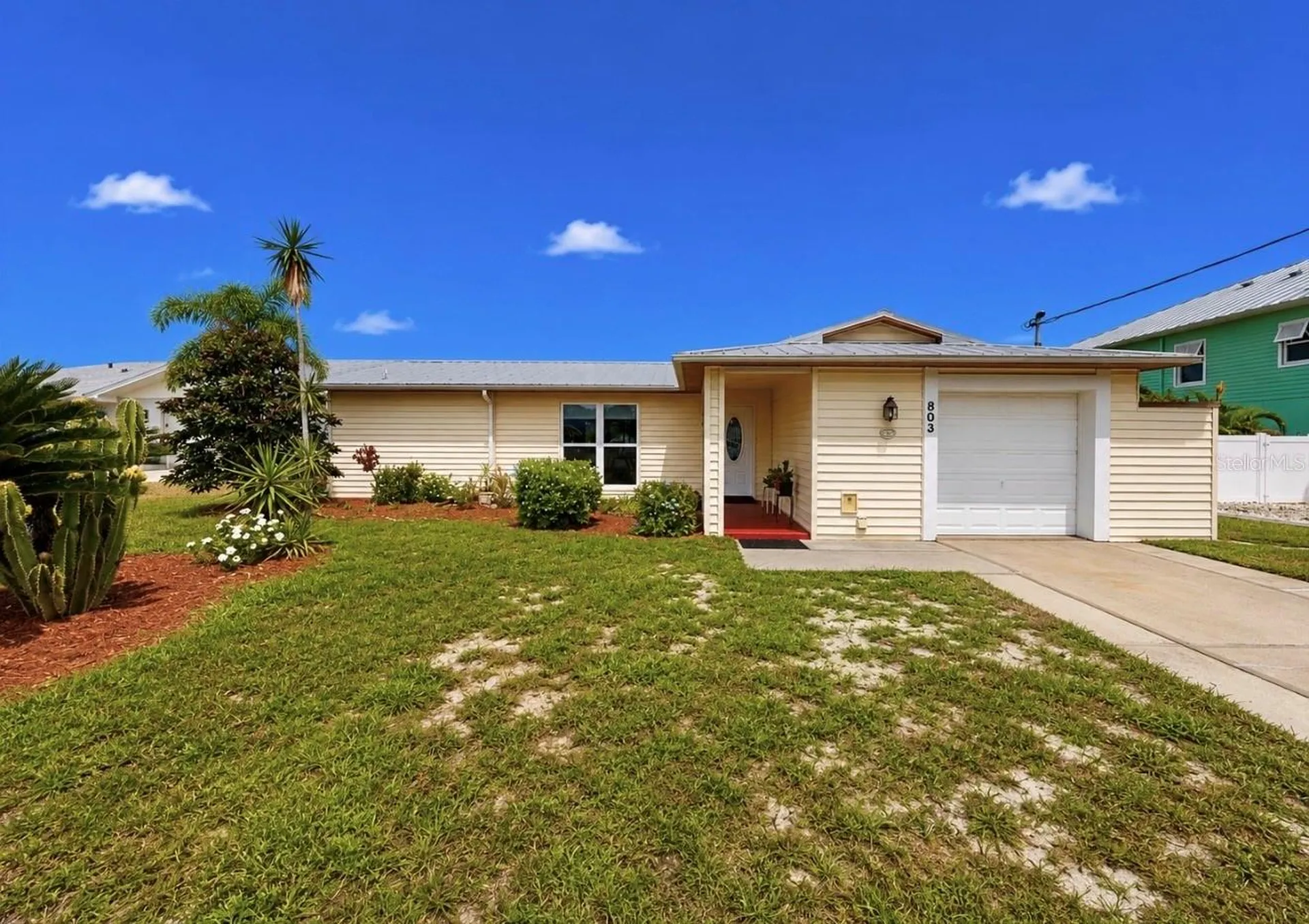 803 Leisey Circle Ruskin FL 33570
