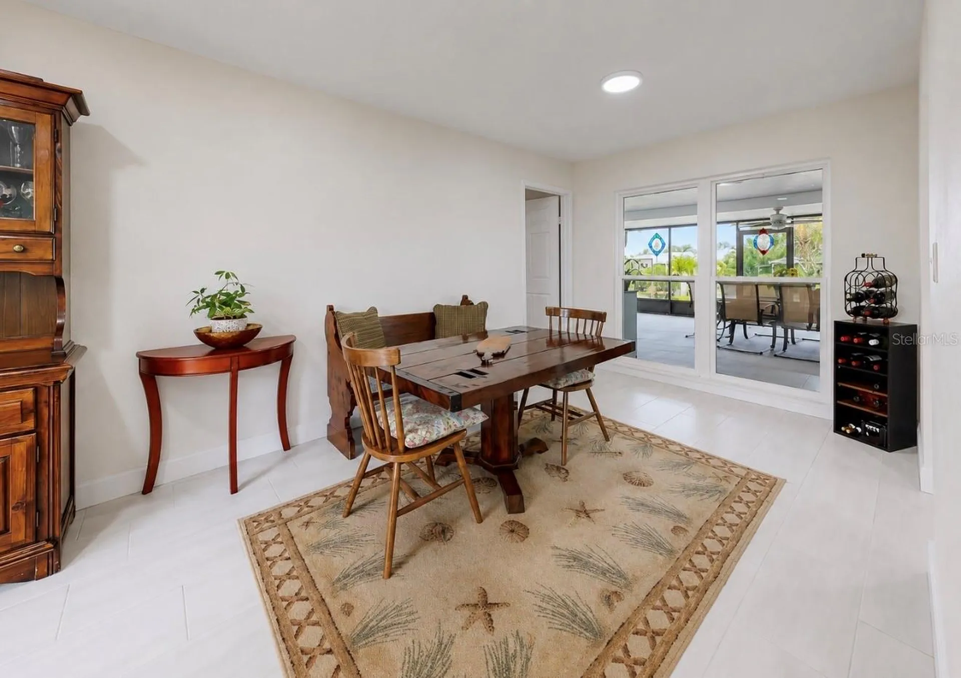 803 Leisey Circle Ruskin FL 33570