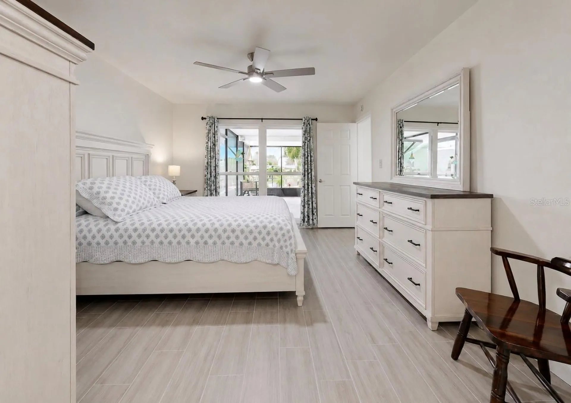 803 Leisey Circle Ruskin FL 33570