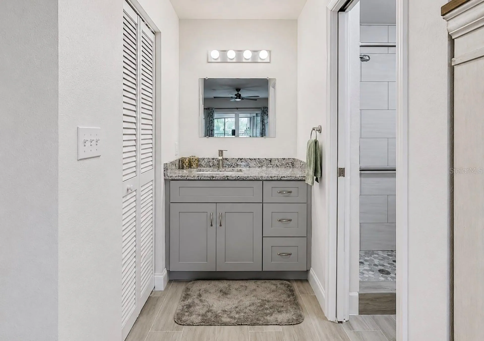 803 Leisey Circle Ruskin FL 33570
