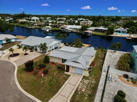 803 Leisey Circle Ruskin FL 33570