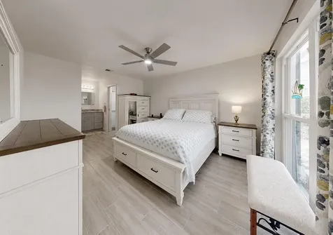 803 Leisey Circle Ruskin FL 33570
