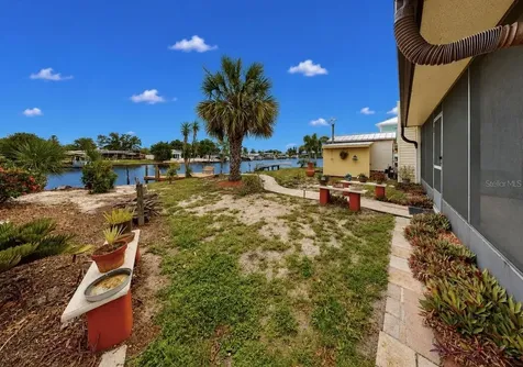 803 Leisey Circle Ruskin FL 33570