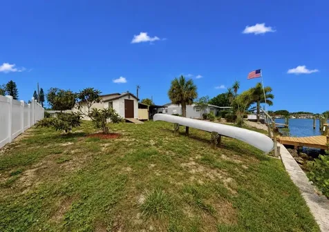803 Leisey Circle Ruskin FL 33570
