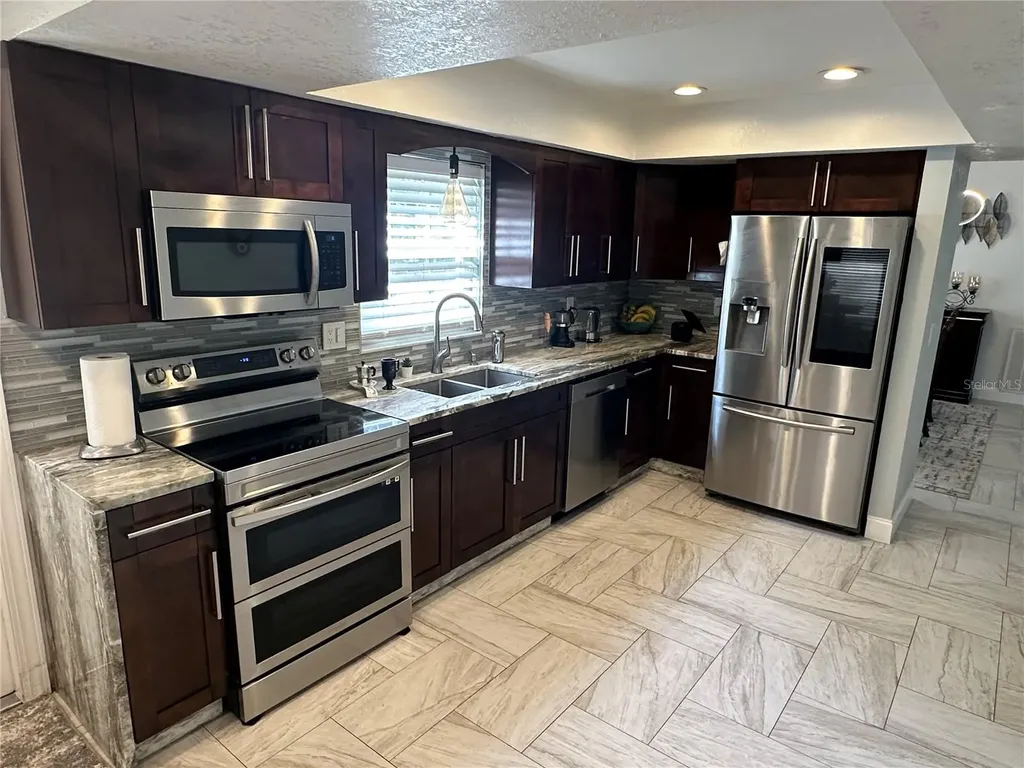 7327 Floral Circle E Lakeland FL 33810