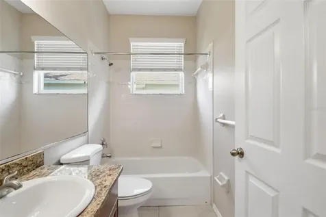 12521 Tall Pines Way Bradenton FL 34202