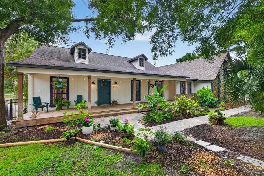 6070 66th Avenue N Pinellas Park FL 33781
