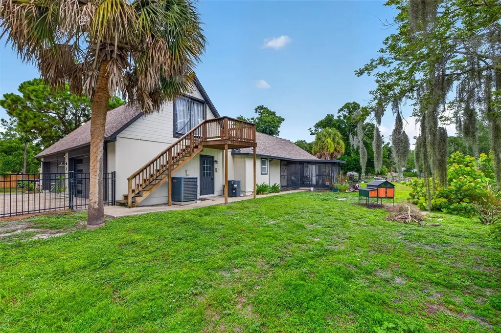 6070 66th Avenue N Pinellas Park FL 33781