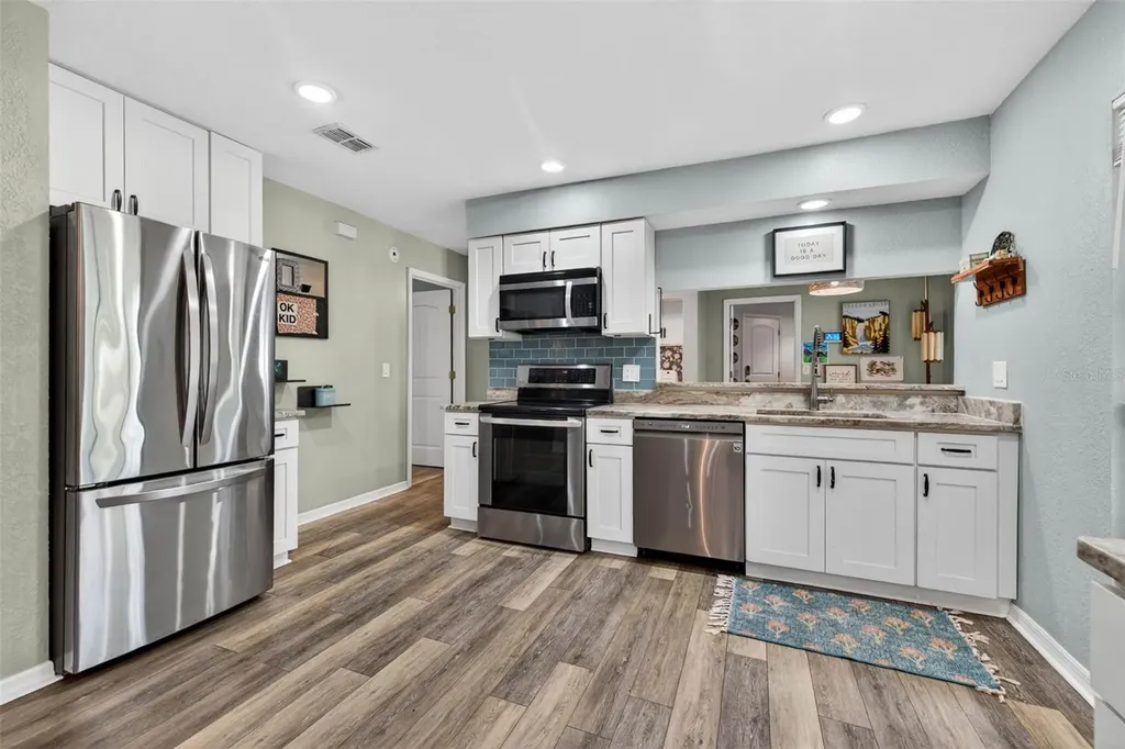 6070 66th Avenue N Pinellas Park FL 33781