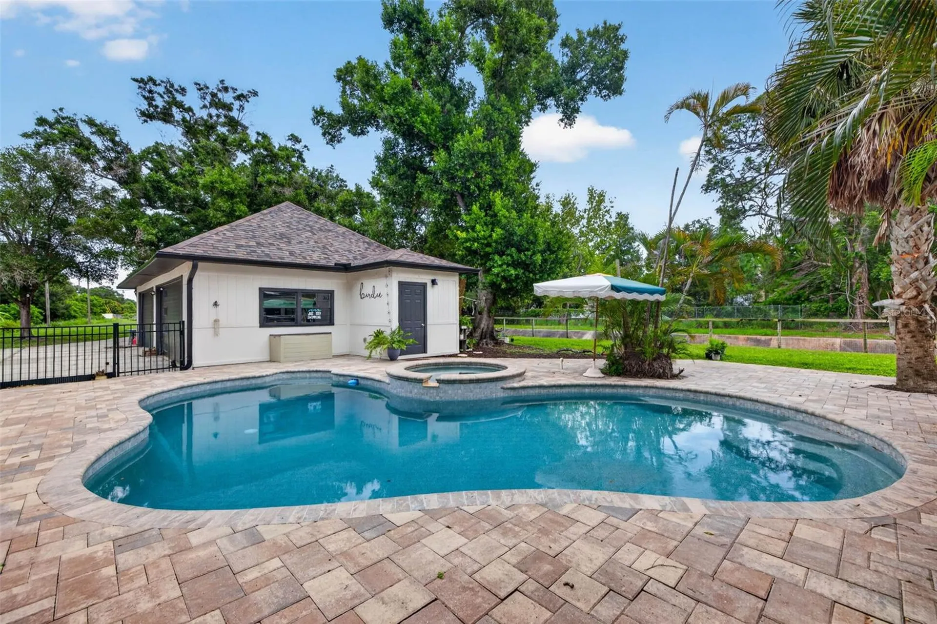 6070 66th Avenue N Pinellas Park FL 33781