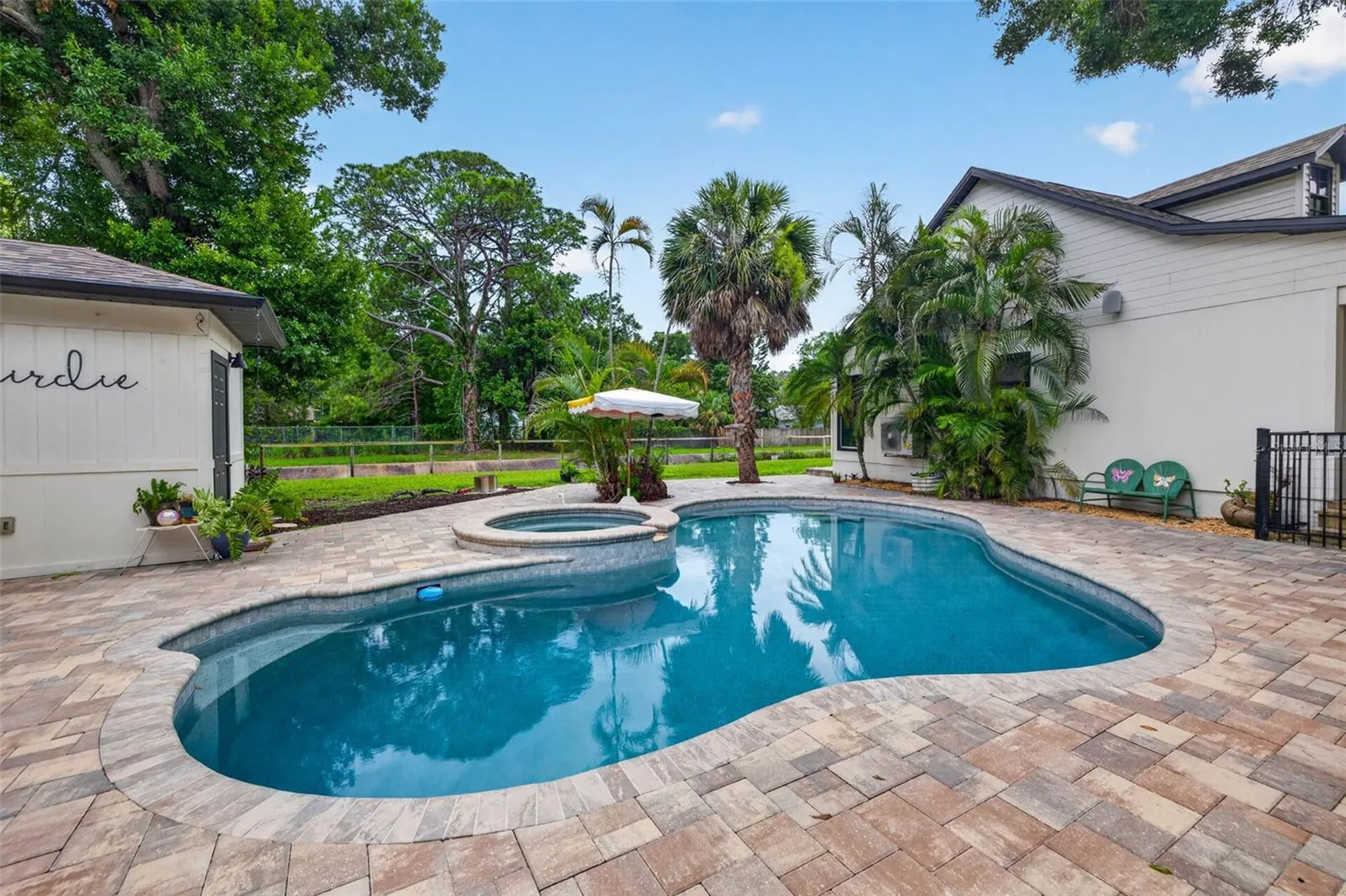 6070 66th Avenue N Pinellas Park FL 33781