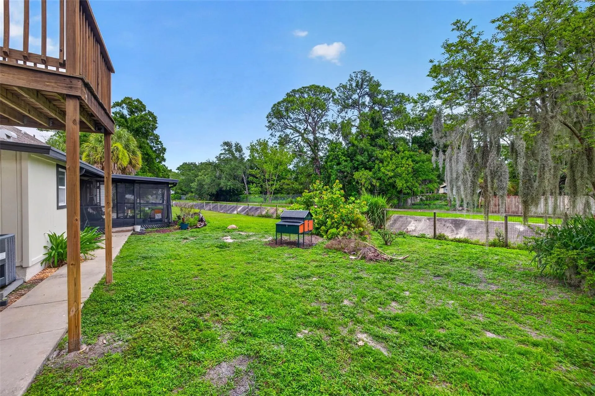 6070 66th Avenue N Pinellas Park FL 33781