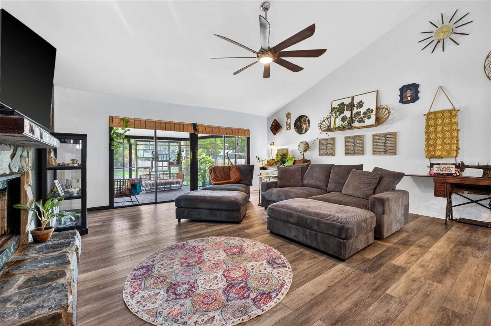 6070 66th Avenue N Pinellas Park FL 33781