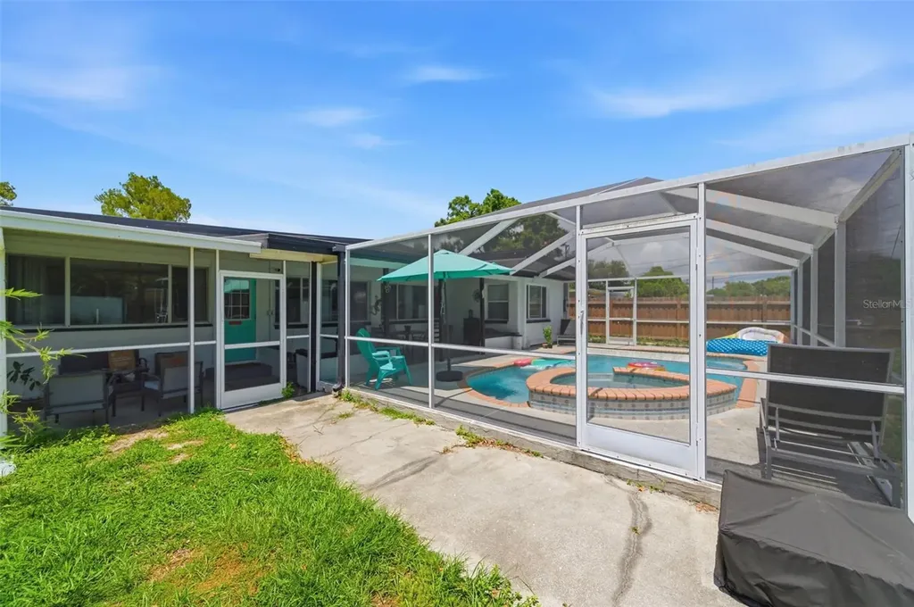 5826 17th Avenue S Gulfport FL 33707