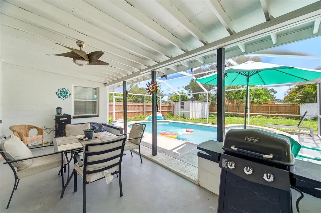 5826 17th Avenue S Gulfport FL 33707