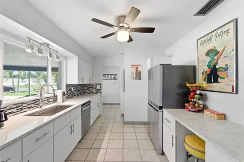 5826 17th Avenue S Gulfport FL 33707