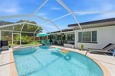 5826 17th Avenue S Gulfport FL 33707