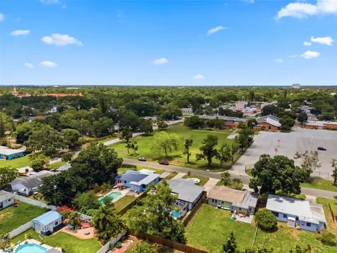 5826 17th Avenue S Gulfport FL 33707