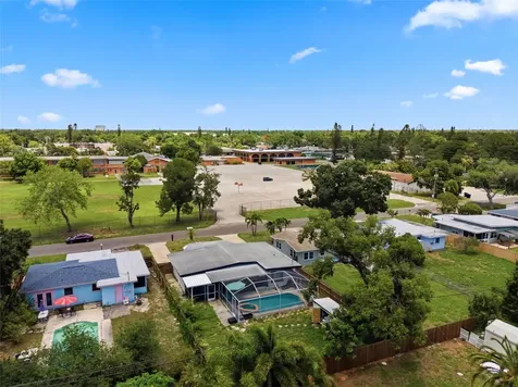 5826 17th Avenue S Gulfport FL 33707
