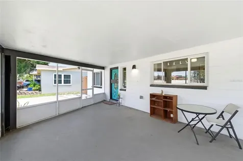 5826 17th Avenue S Gulfport FL 33707