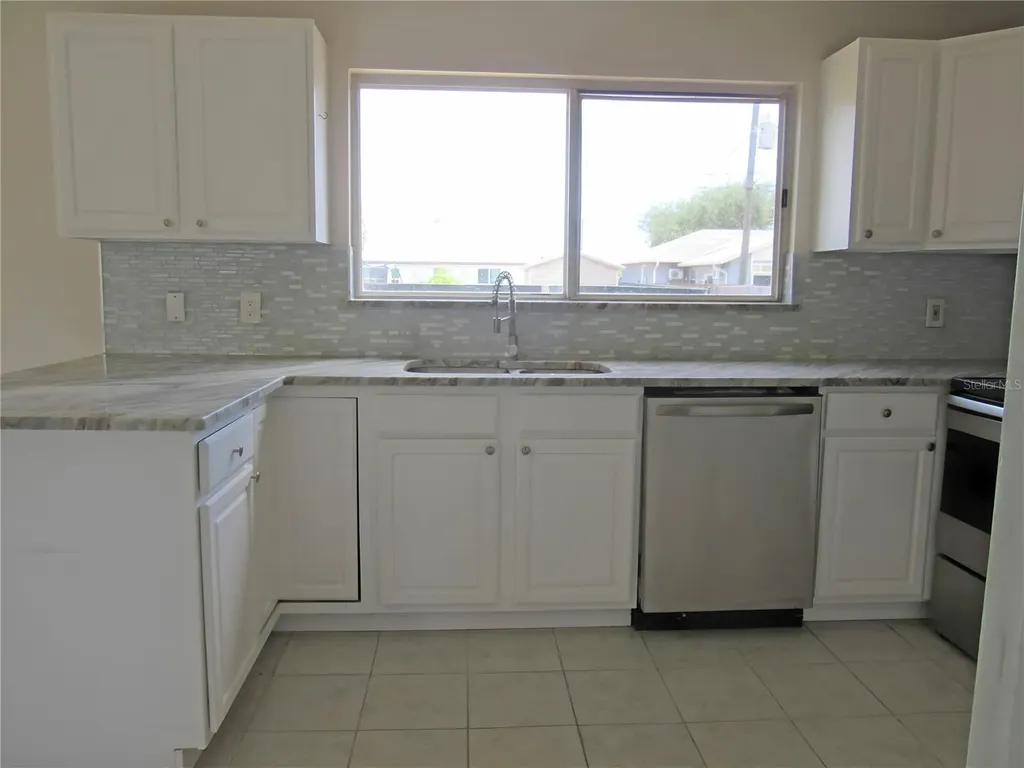 11097 Magdalena Avenue Englewood FL 34224