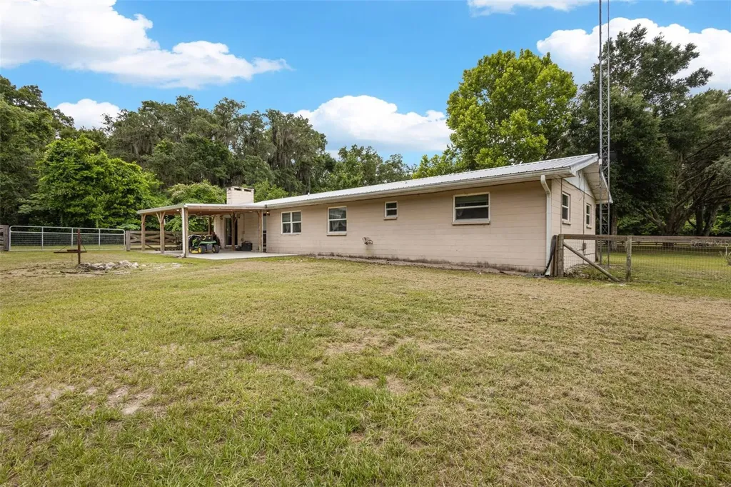7251 NW 40th Street Chiefland FL 32626