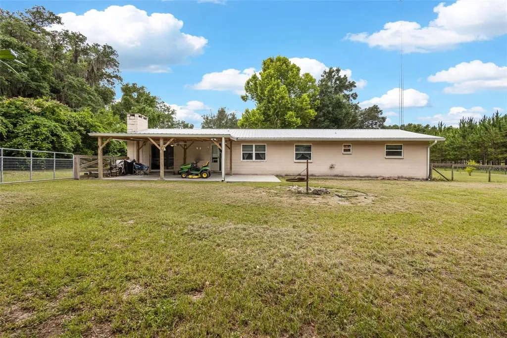7251 NW 40th Street Chiefland FL 32626