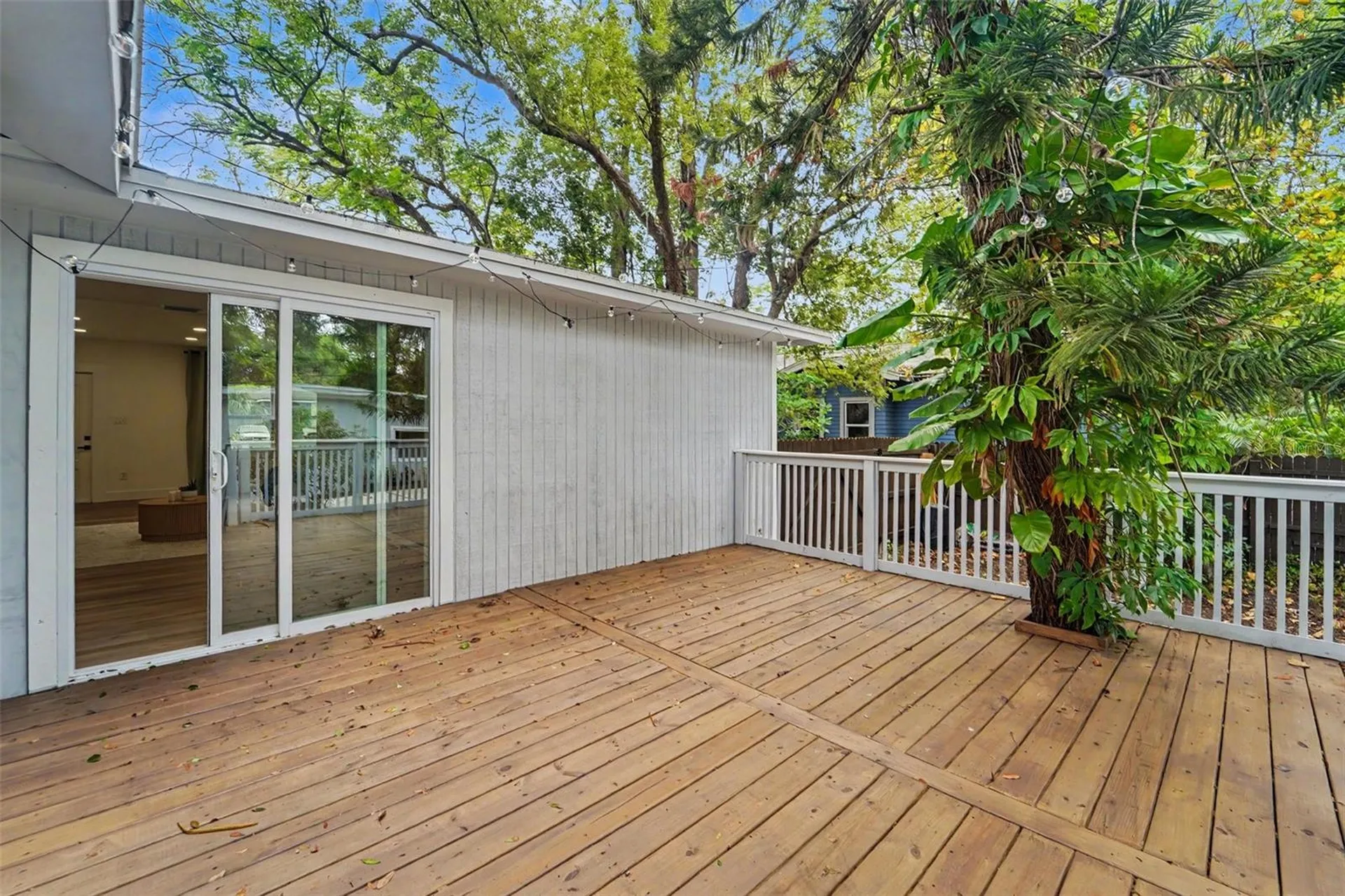 903 E Cayuga Street Tampa FL 33603