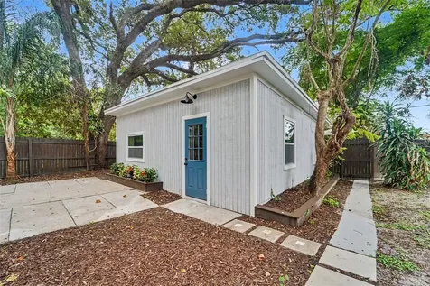 903 E Cayuga Street Tampa FL 33603