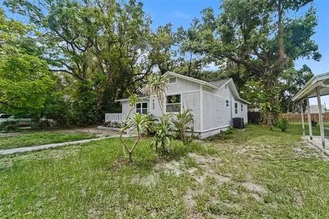 903 E Cayuga Street Tampa FL 33603