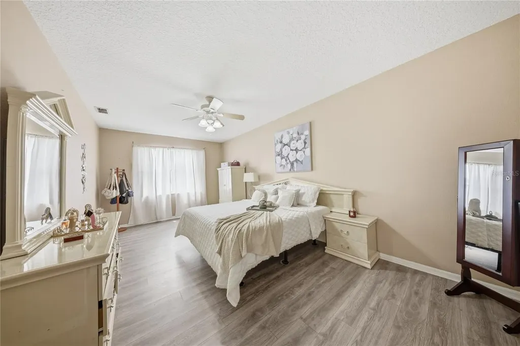 831 Whispering Cypress Lane Orlando FL 32824
