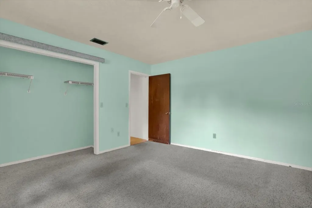 6906 Greenhill Place Tampa FL 33617