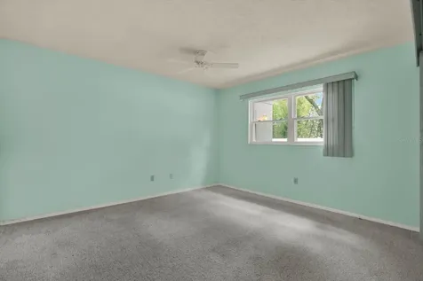 6906 Greenhill Place Tampa FL 33617