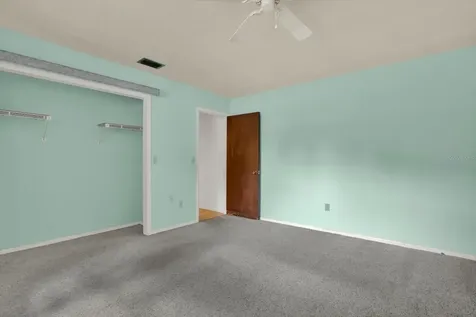 6906 Greenhill Place Tampa FL 33617