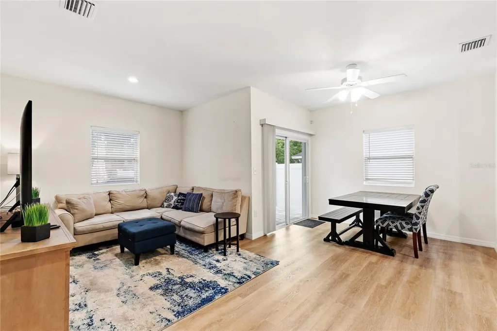 4422 America Street Orlando FL 32811