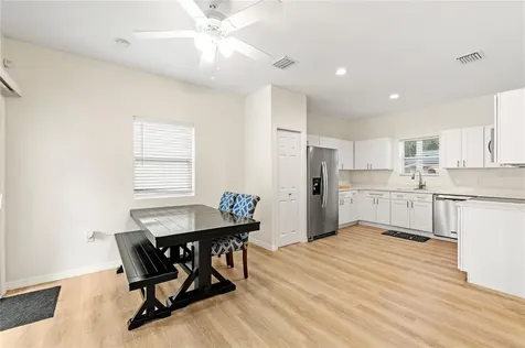 4422 America Street Orlando FL 32811