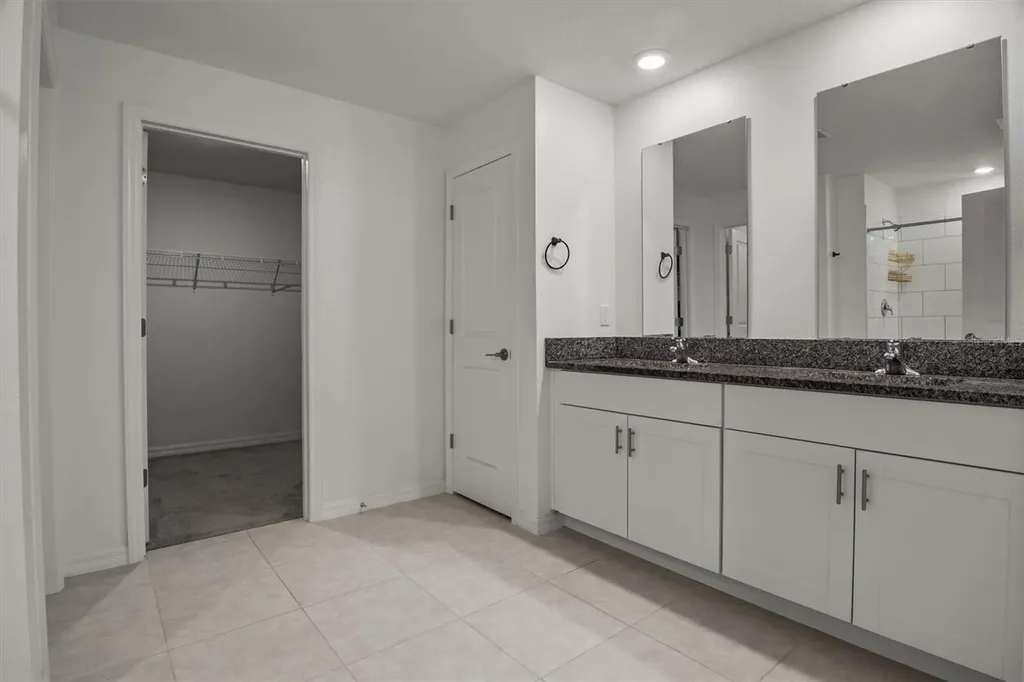 1856 Red Loop Lakeland FL 33801